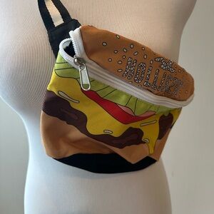 Hollister Hamburger burger Fanny belt bag